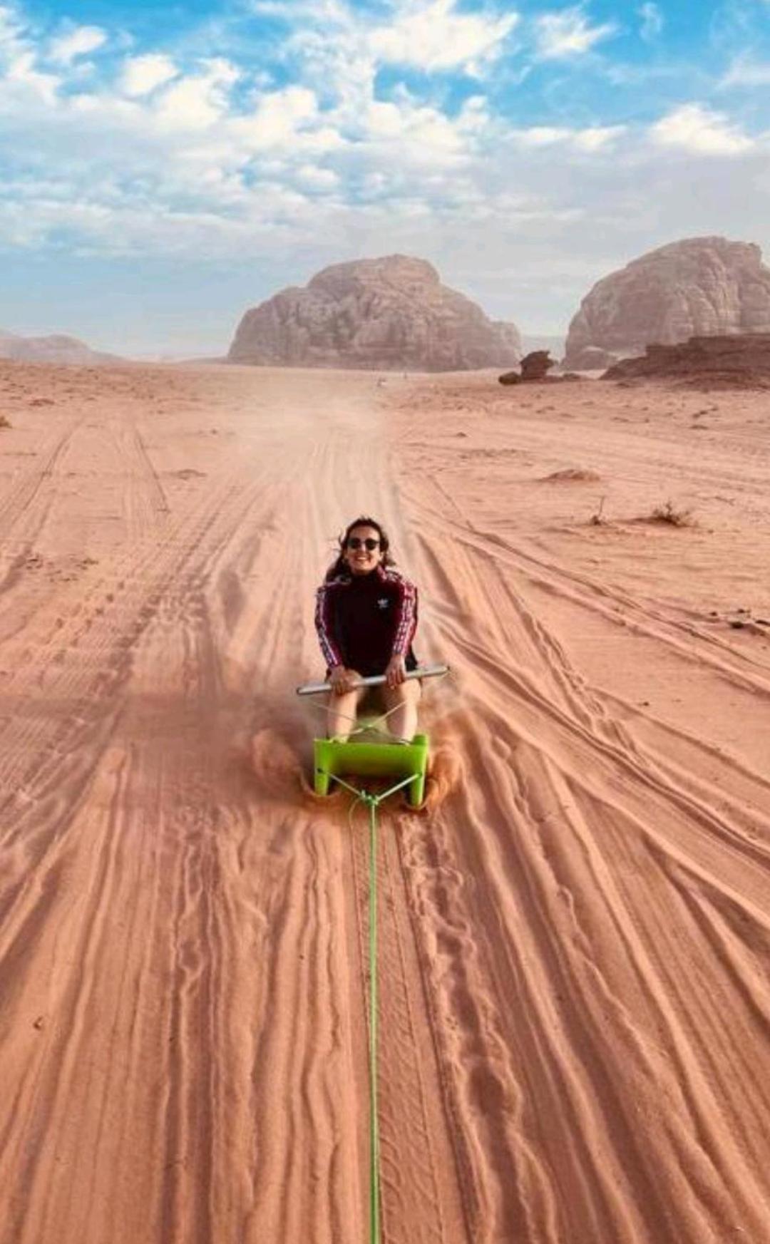 Bed and Breakfast Titanic Camp à Wadi Rum Extérieur photo
