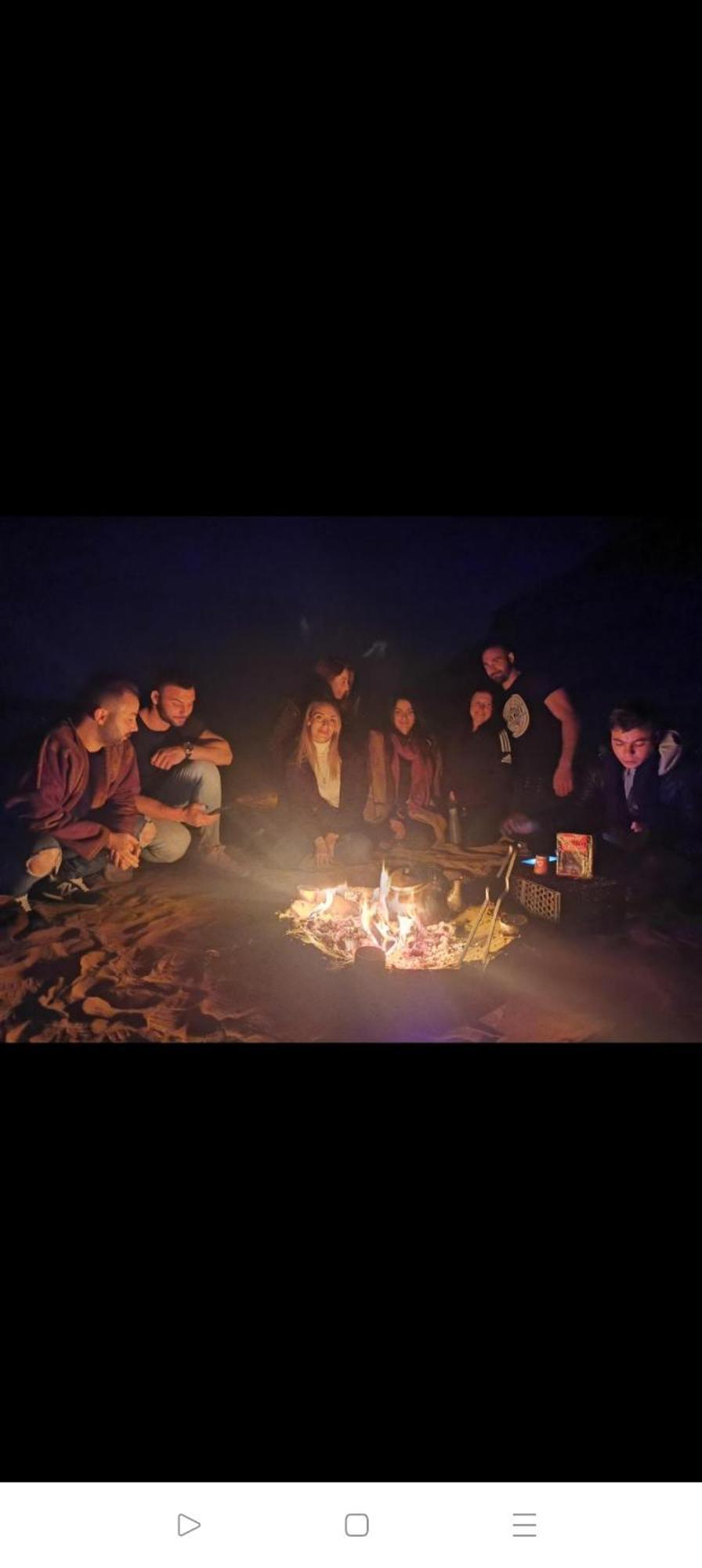 Bed and Breakfast Titanic Camp à Wadi Rum Extérieur photo